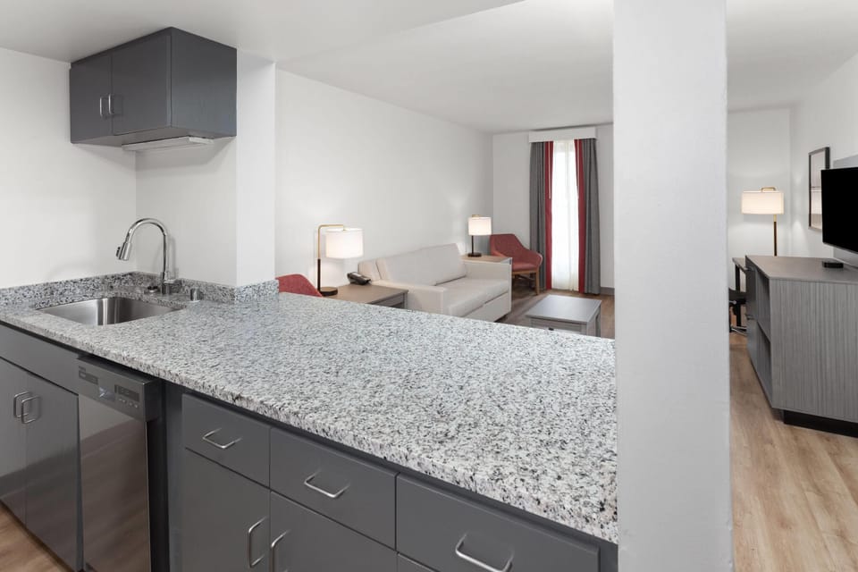 Room, 1 Bedroom, Non Smoking (1 King Bed with SofaBed) | In-room safe, desk, blackout drapes, soundproofing