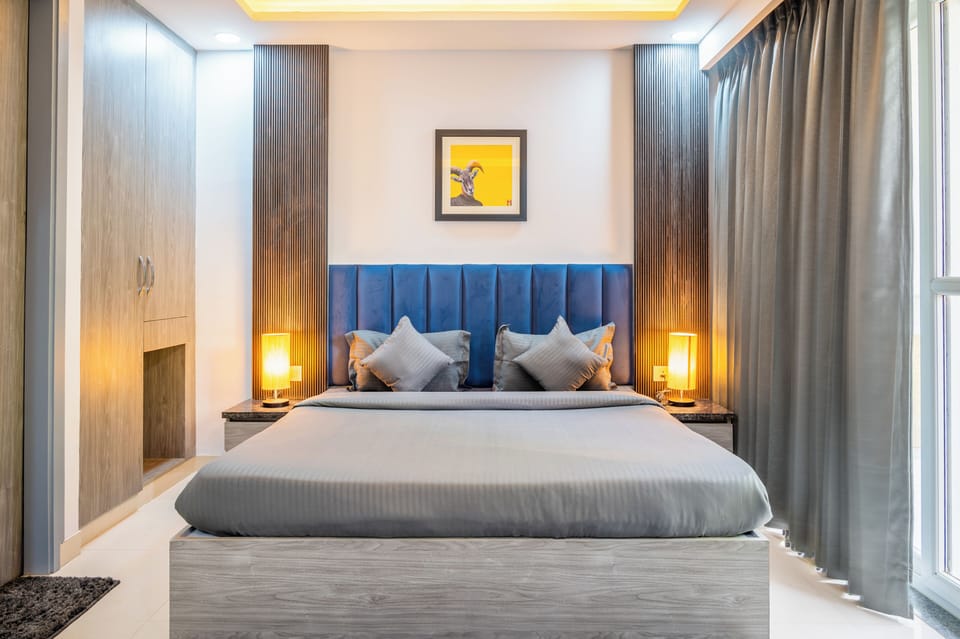 Studio, City View | In-room safe, desk, laptop workspace, blackout drapes