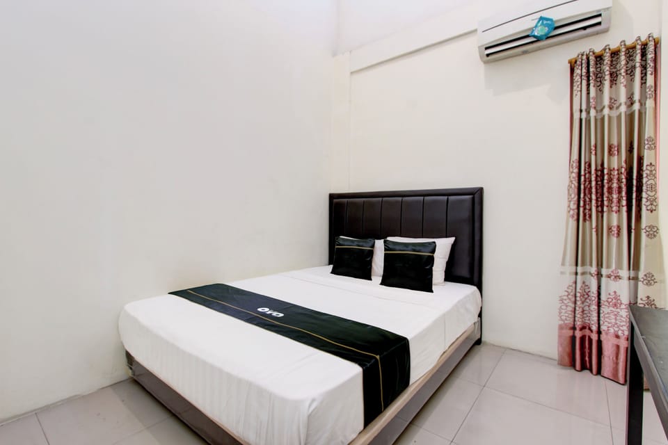 Double Room | WiFi (free), bed sheets