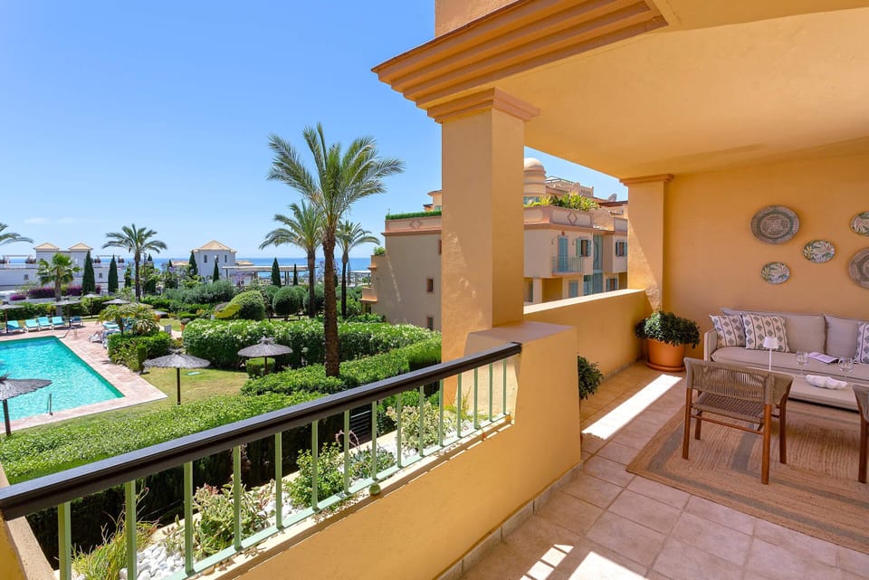Apartment (2 Bedrooms) | Property grounds