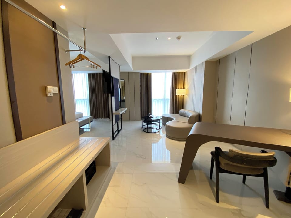 Studio Suite | Living area