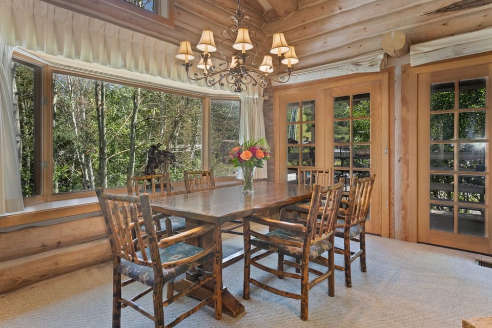 Condo, 3 Bedrooms | Dining