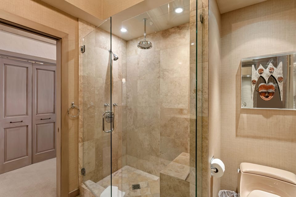 Pine Inn at Trail's End - Three Bedroom Condo w/ Spa #6 by Deer Valley Resort Apartment in Park City
