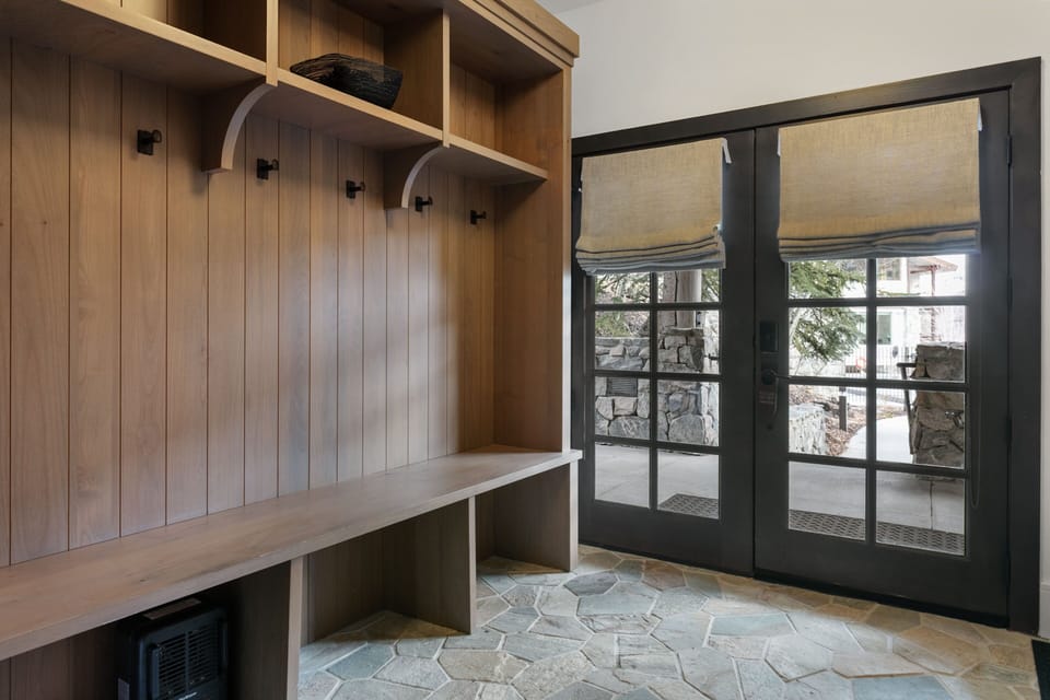 Condo, 2 Bedrooms | Interior