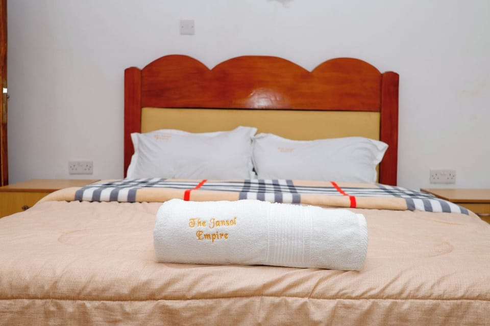 Deluxe Double Room, City View | Free WiFi, bed sheets