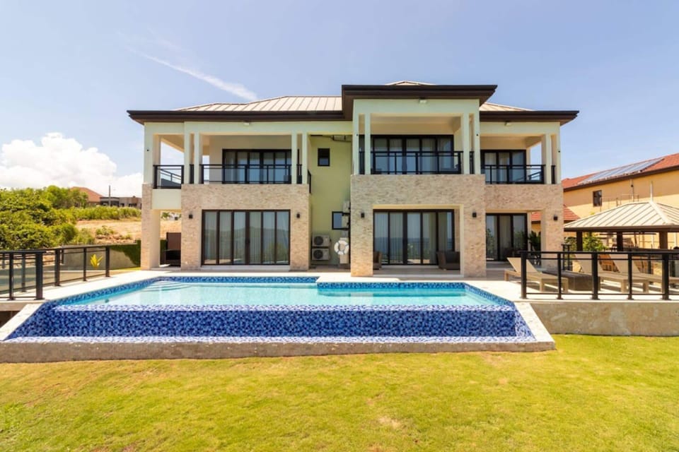 House | 6 bedrooms