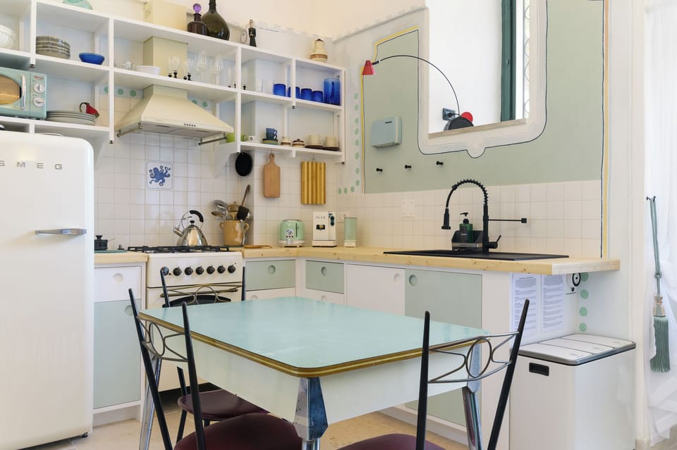 Standard Studio, 1 Bedroom (Apartment) | Private kitchen | Fridge, microwave, oven, stovetop