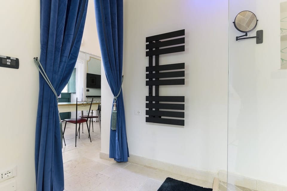 Standard Studio, 1 Bedroom (Apartment) | Bathroom | Shower, hair dryer, bidet, towels