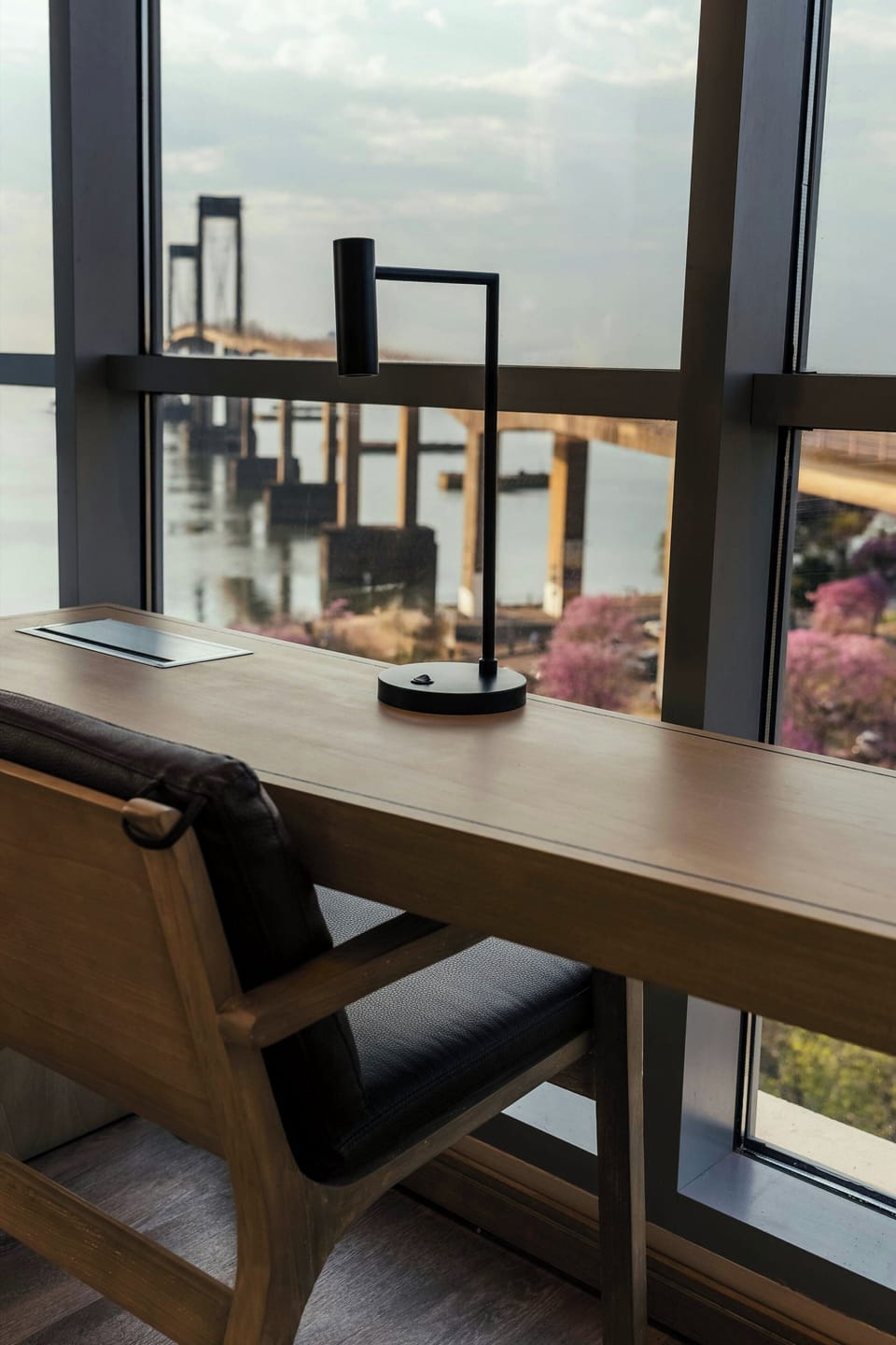 Executive Room, 1 King Bed, River View