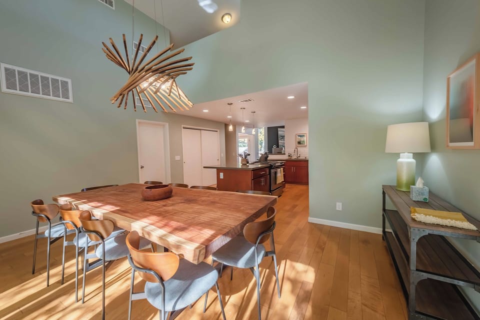 House, Multiple Beds, Hot Tub, Garden View (Casa del Lago) | Dining
