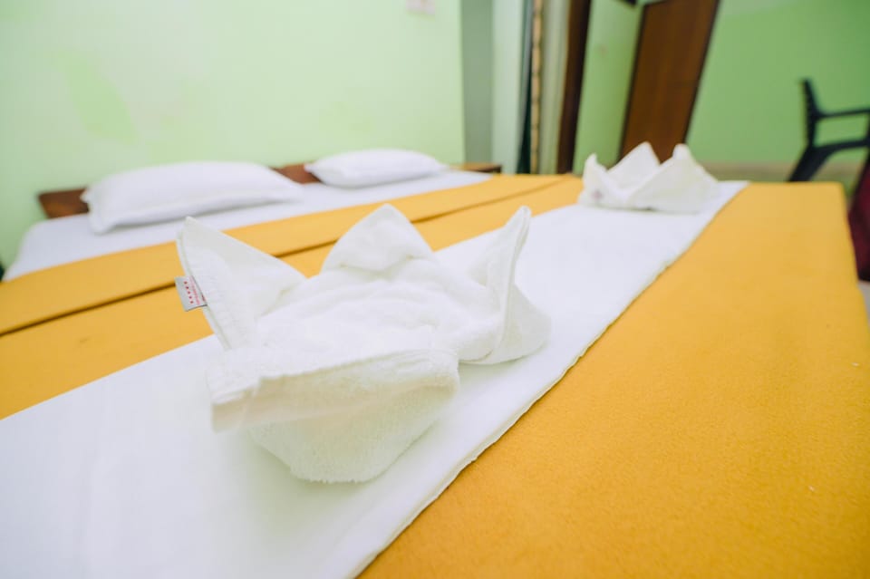 Deluxe Room | Premium bedding, pillowtop beds, desk, blackout drapes