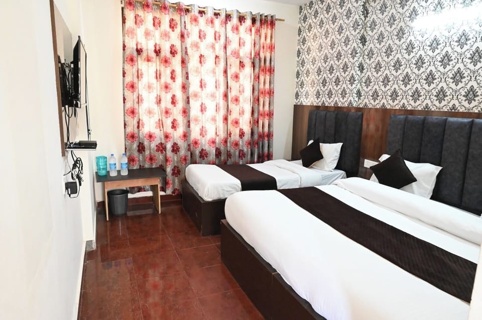 Basic Triple Room | Free WiFi