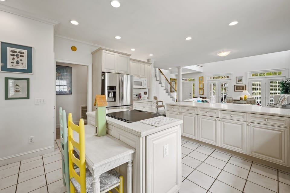 House, 5 Bedrooms | Private kitchen | Coffee/tea maker, fridge, oven, toaster