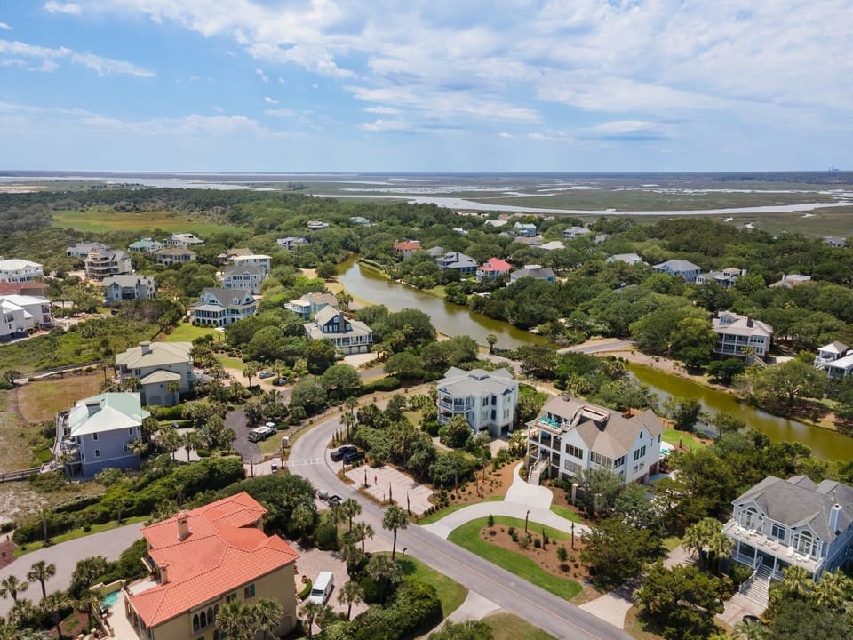 House, Multiple Bedrooms | Aerial view