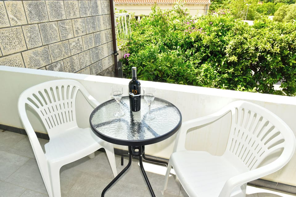 Comfort Apartment | Terrace/patio