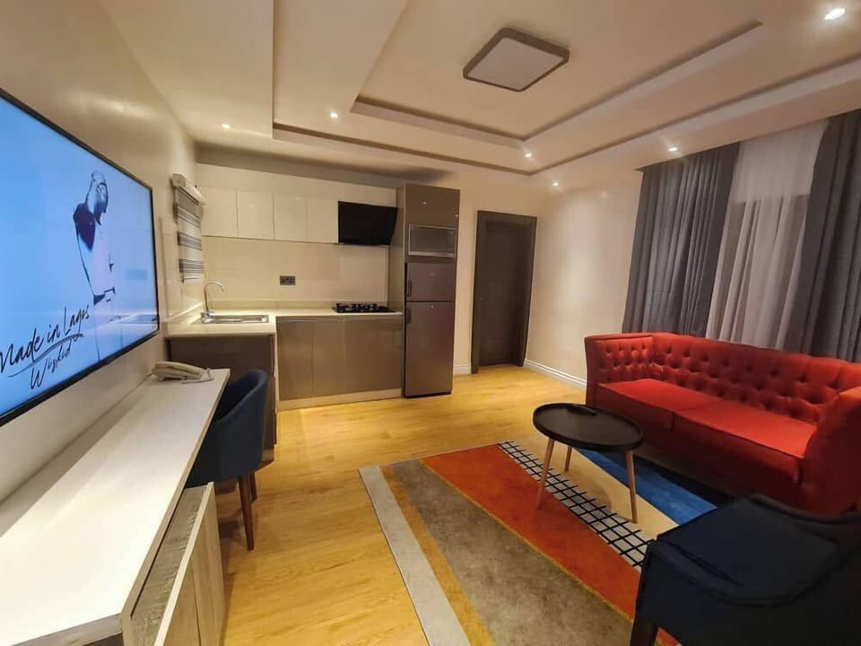 Family Apartment, Balcony, City View | Living area