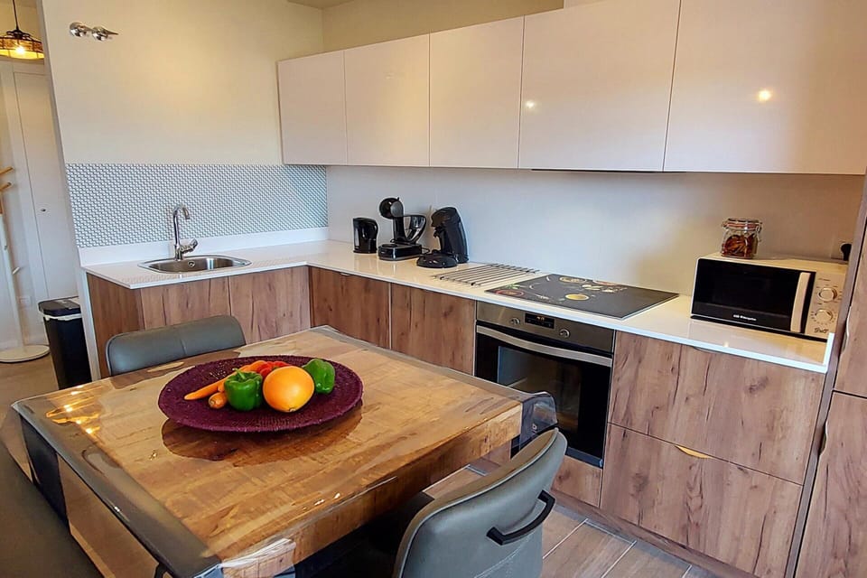 Apartment | Private kitchen | Highchair