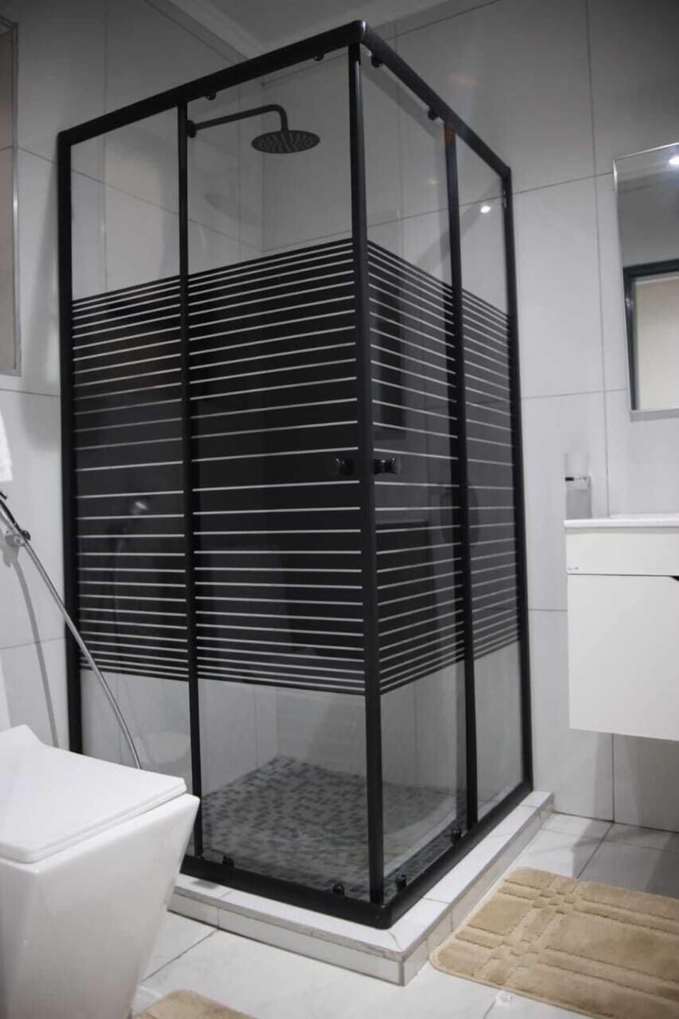 Family Room, City View | Bathroom | Shower, free toiletries, bathrobes, slippers