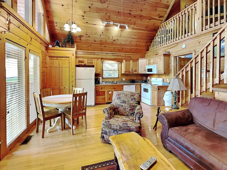 Studio (1 Bedroom) | Property amenity