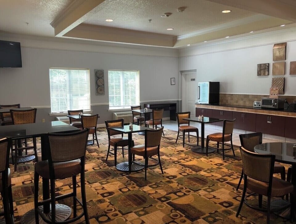 Free daily full breakfast