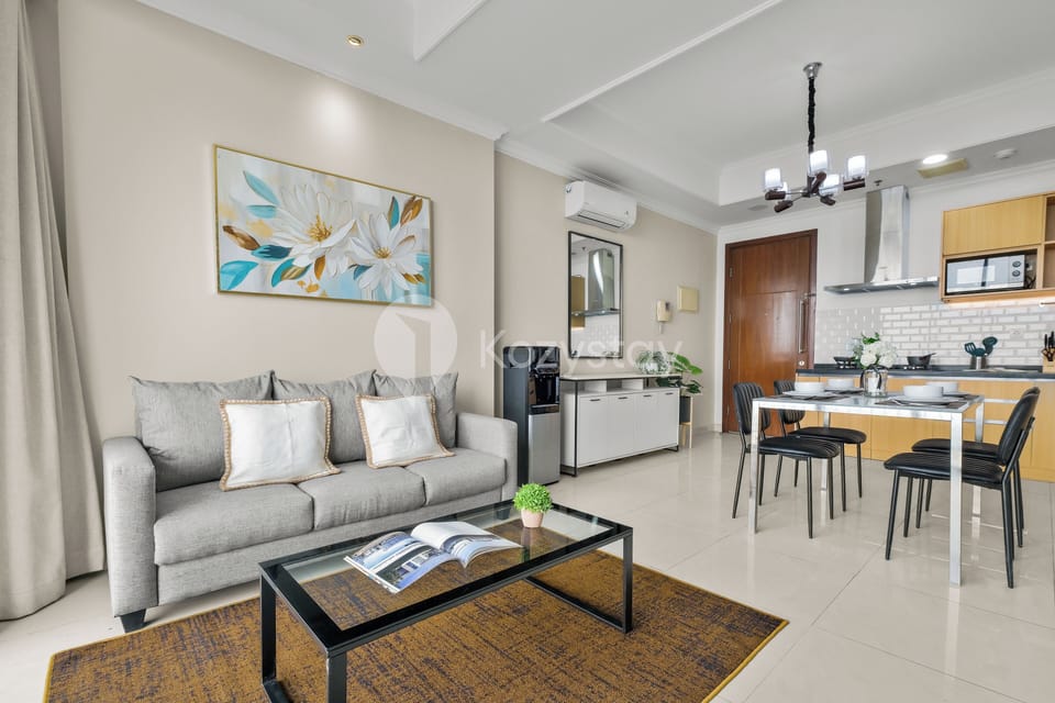 Apartment, 2 Bedrooms, City View | Living area | Flat-screen TV