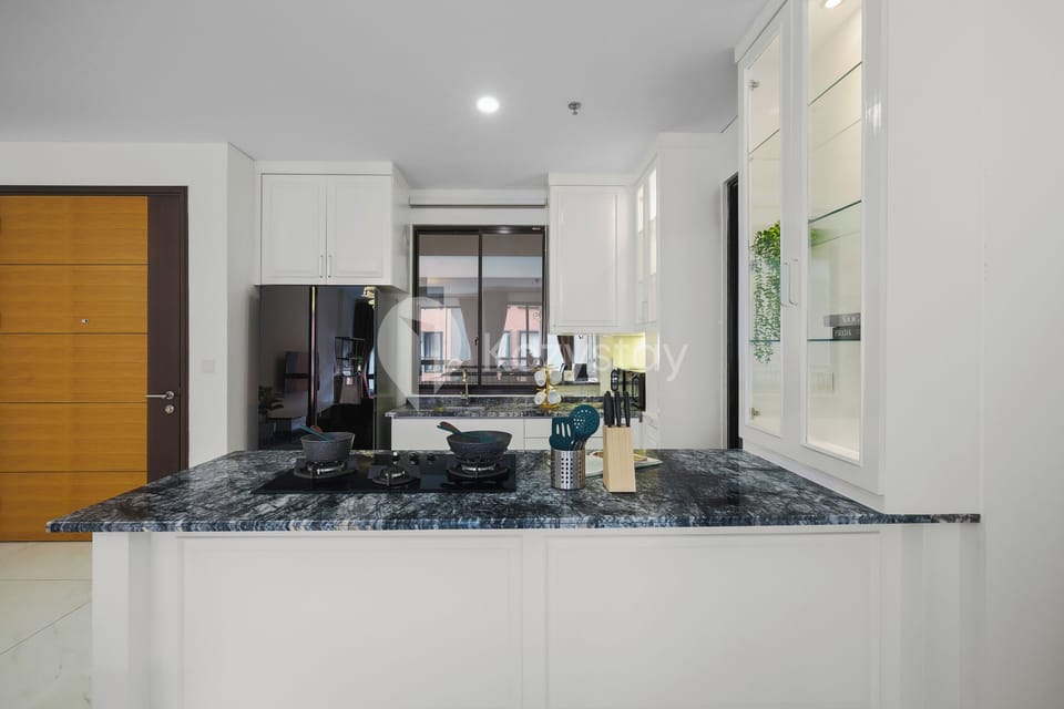 Apartment, 2 Bedrooms, Balcony | Private kitchen | Full-size fridge, microwave, stovetop, rice cooker