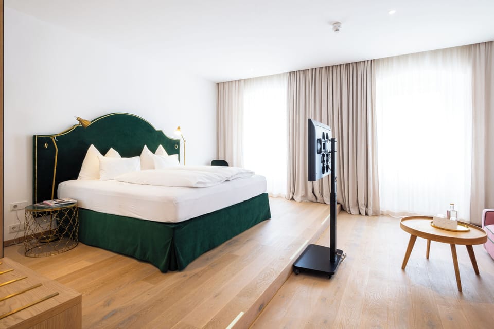 Double Room, Courtyard View | In-room safe, blackout drapes, soundproofing, iron/ironing board