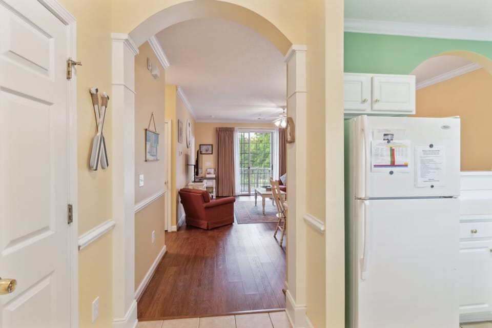 Condo, 2 Bedrooms | Interior