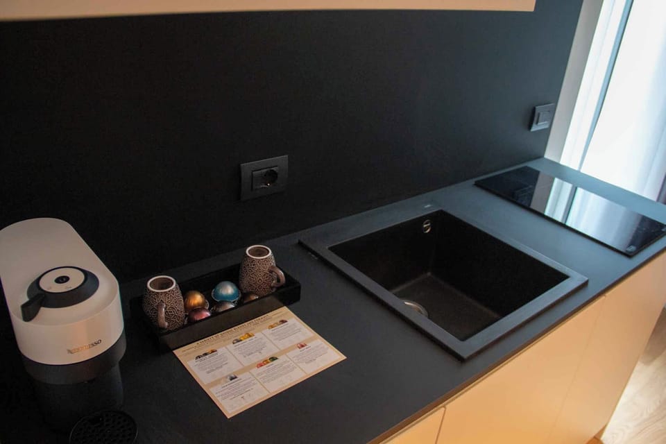 Elite Room | Private kitchen | Shared fridge