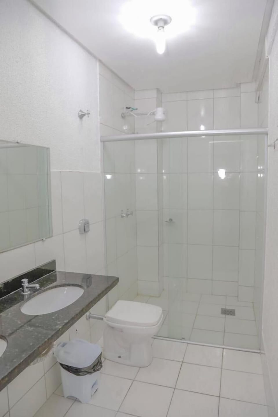 Shower, towels