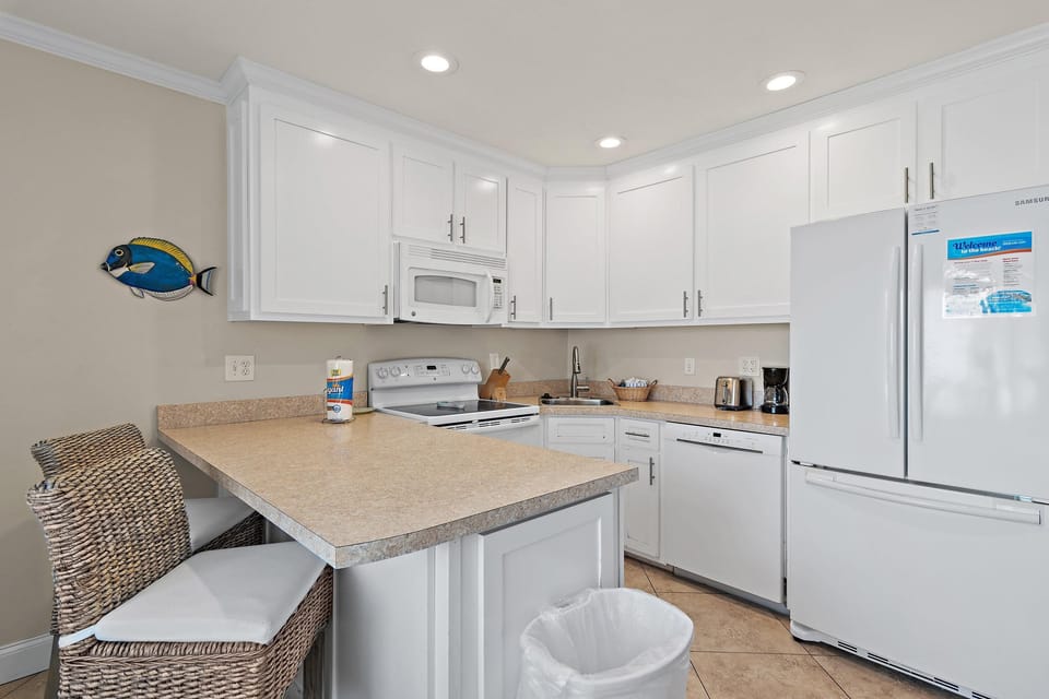 House, 1 King Bed (Capri by the Gulf 102) | Private kitchen | Oven, toaster