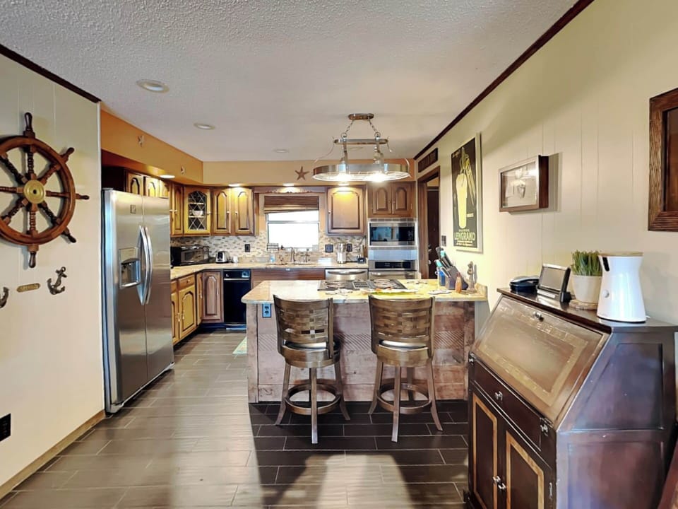Studio (4 Bedrooms) | Property amenity