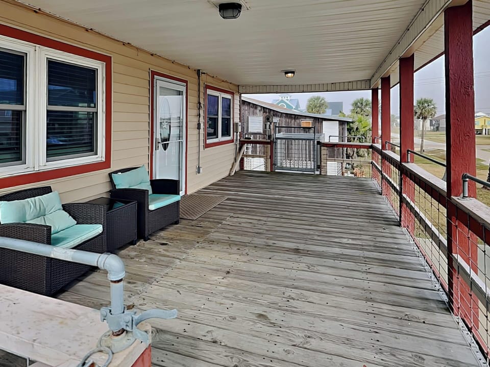 House (2 Bedrooms) | Property amenity