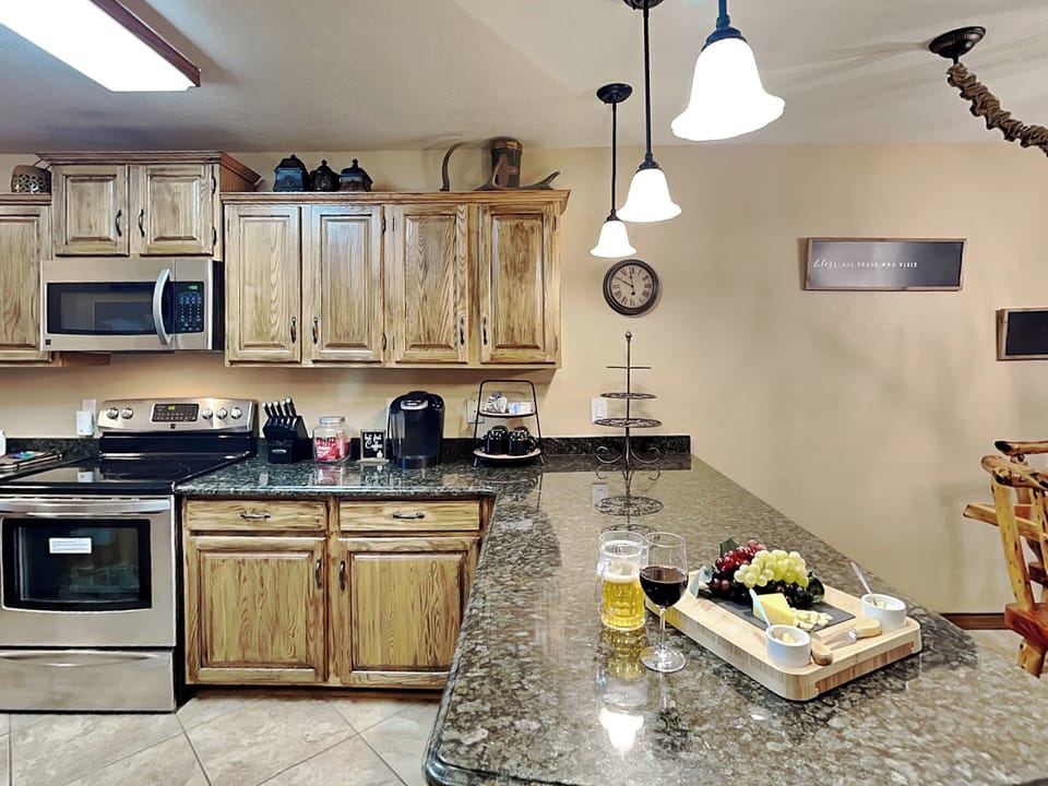 Condo (2 Bedrooms) | Property amenity