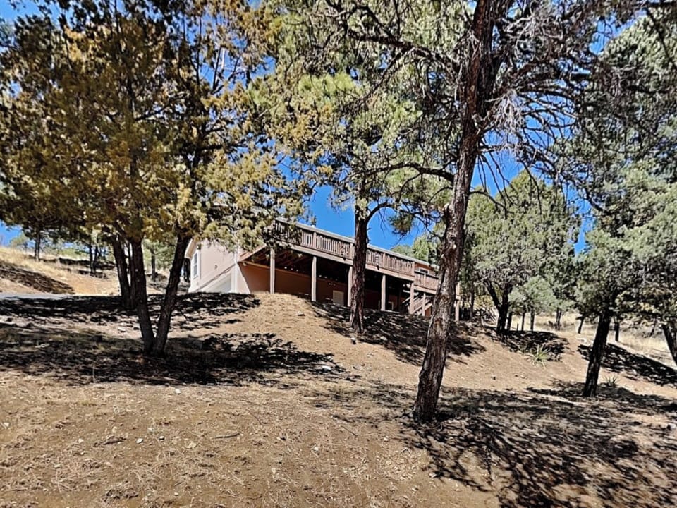 House (3 Bedrooms) | Property amenity