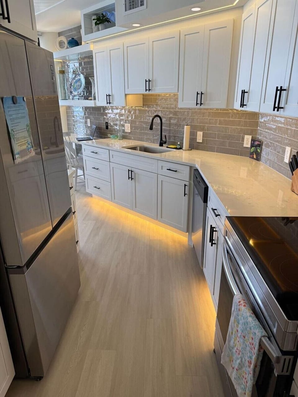 Condo, Multiple Beds (Surfside Resort #1406) | Private kitchen