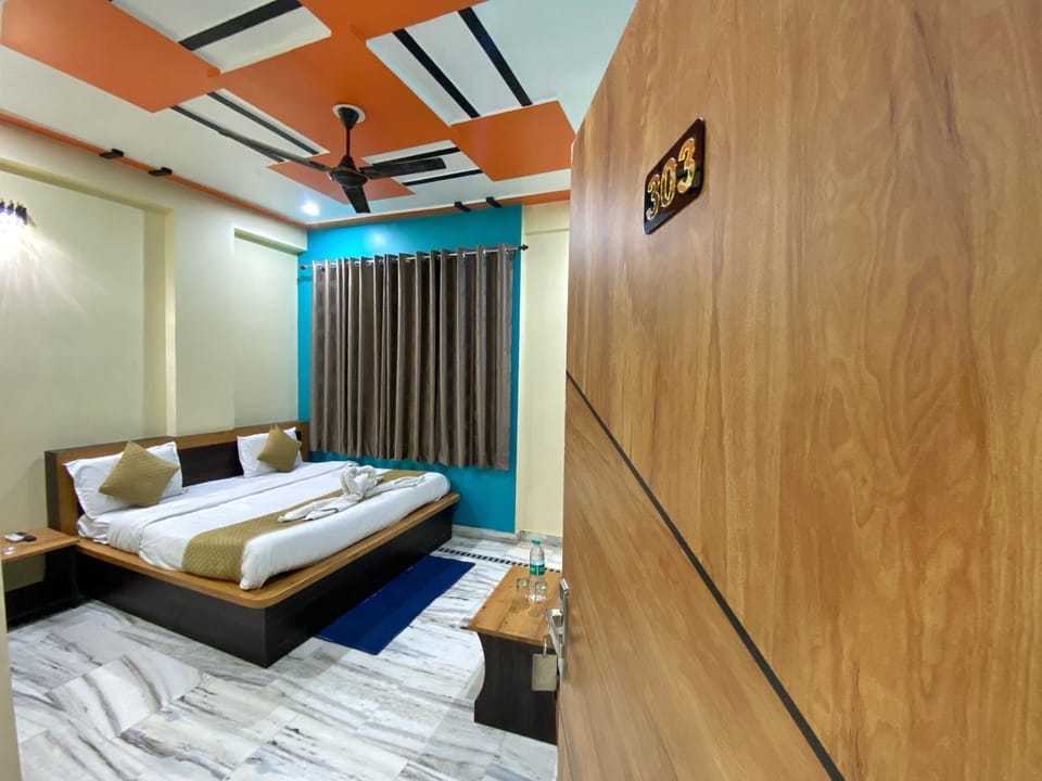 Hypo-allergenic bedding, memory foam beds, rollaway beds, free WiFi