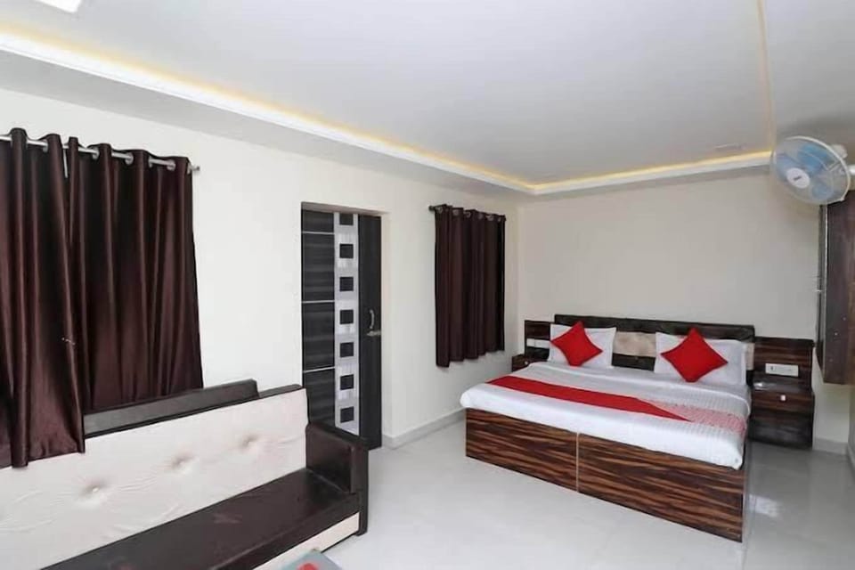 Deluxe Double Room | Free WiFi