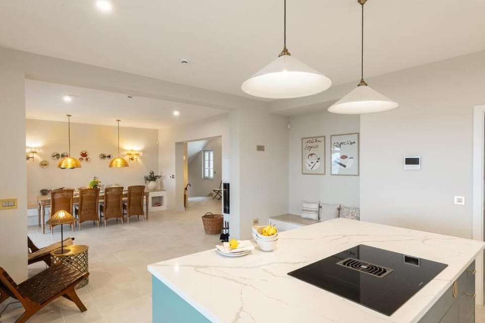 Villa (4 Bedrooms) | Private kitchen | Microwave, oven, stovetop, dishwasher