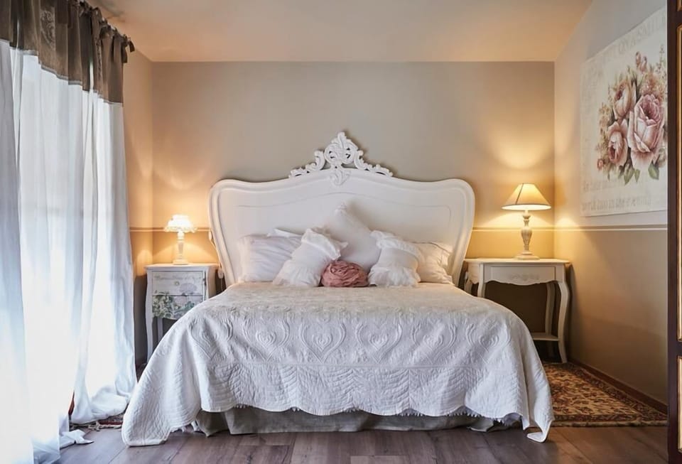 Deluxe Double Room, Garden View | Blackout drapes, WiFi (free)