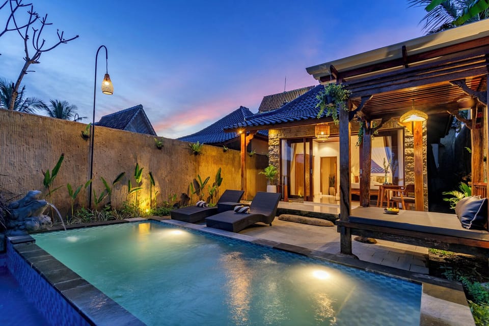 Private pool