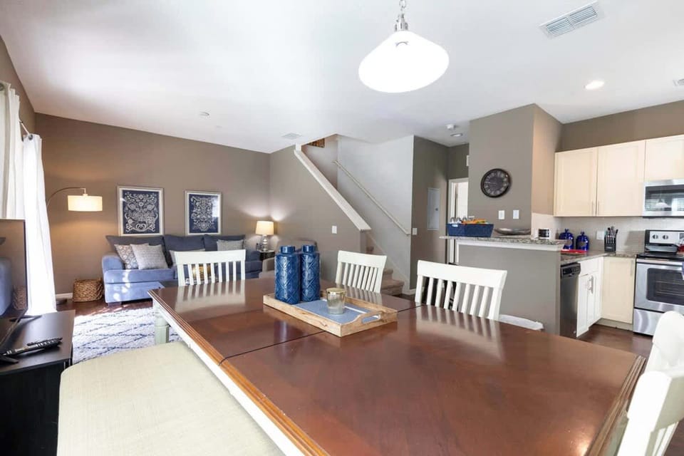 House | 4 bedrooms, Internet