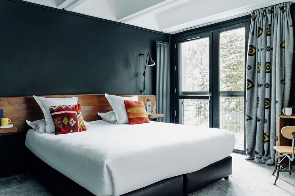 Suite | Premium bedding, in-room safe, desk, blackout drapes