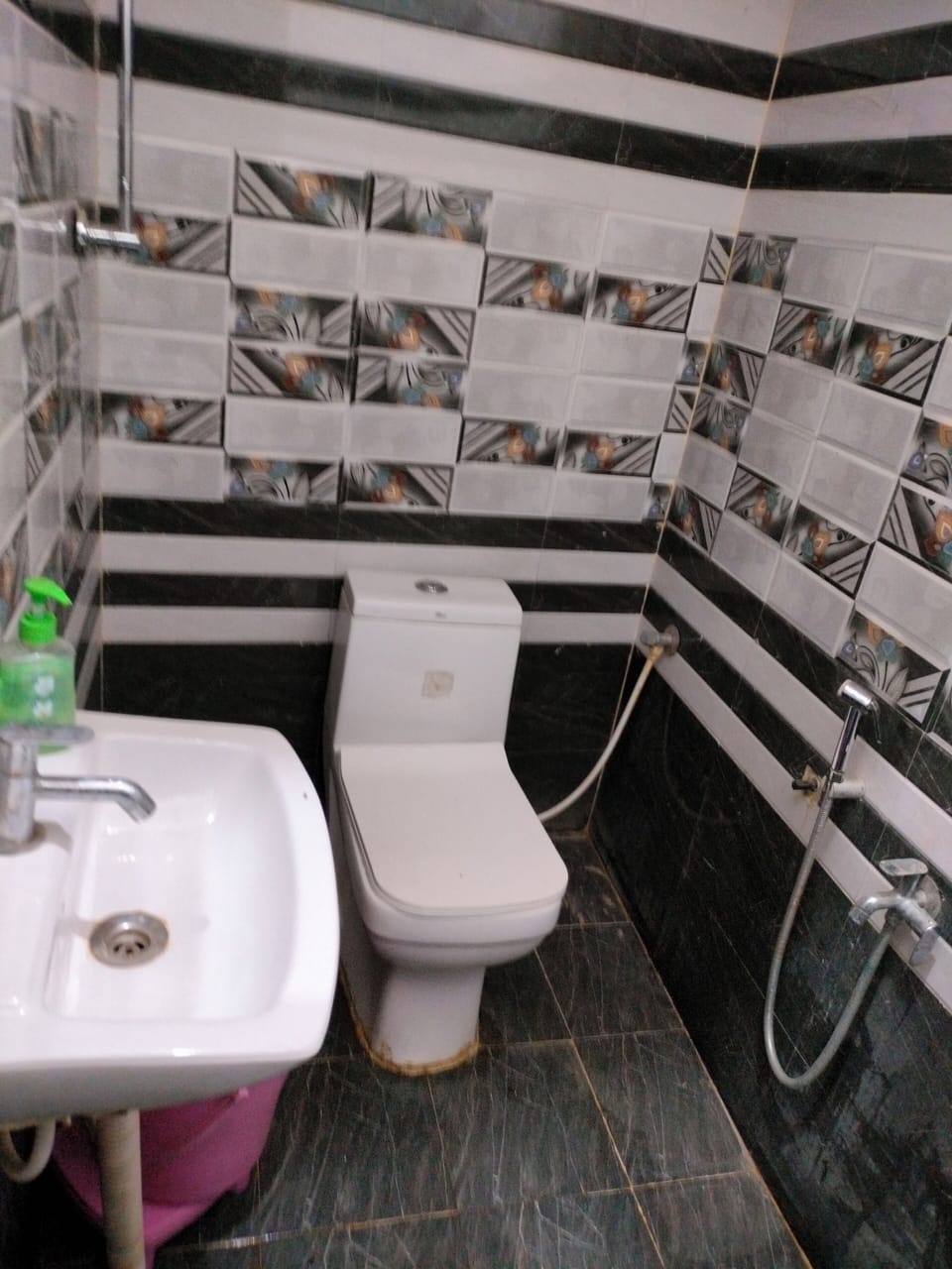 Shower, free toiletries, towels, soap