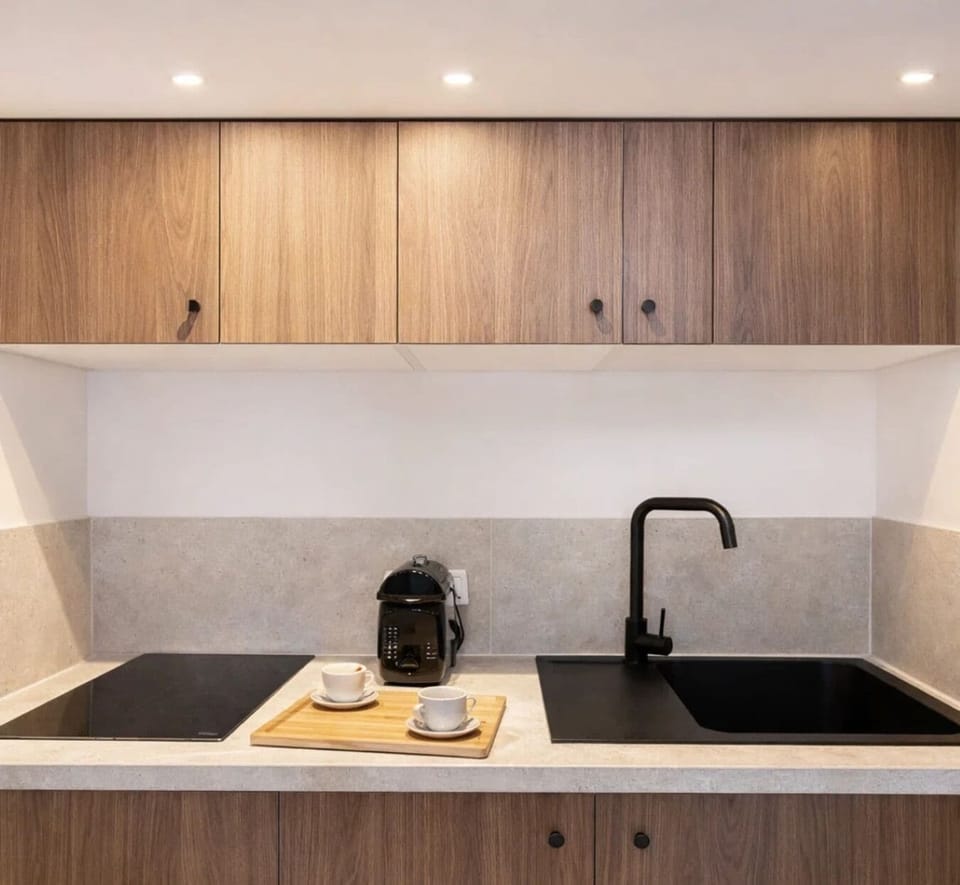Superior Studio, Courtyard View | Private kitchen | Mini-fridge, microwave, stovetop, espresso maker