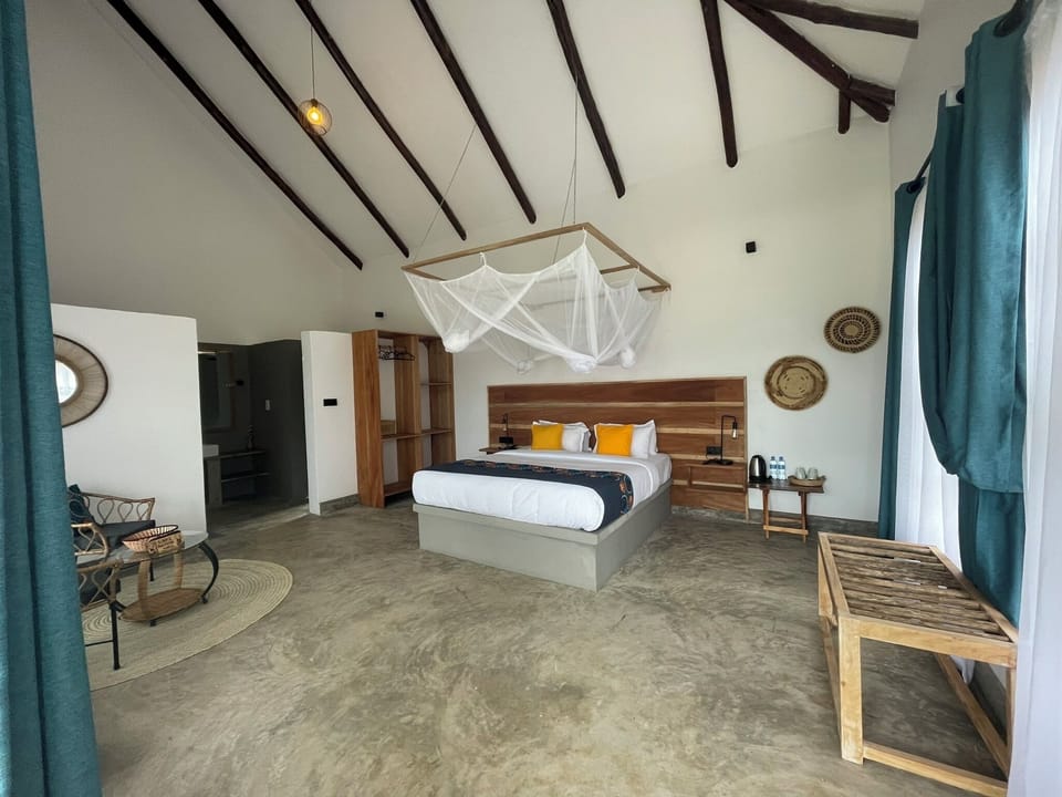 Deluxe Double Room, Lanai, Pool View (1) | In-room safe, free WiFi