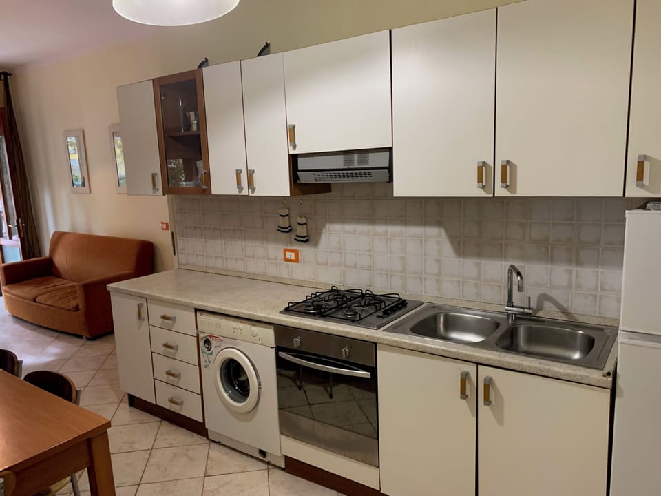 Apartment, 2 Bedrooms, Patio | Interior