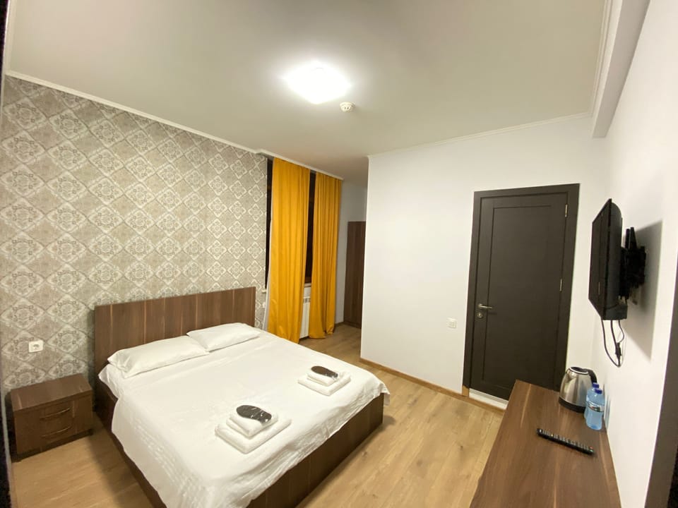 Classic Double Room Single Use, 1 Double Bed, Air conditioning | Free WiFi