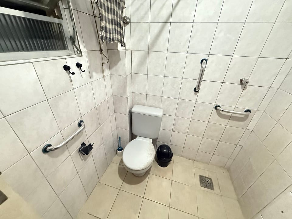 Basic Studio | Bathroom