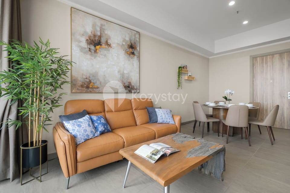 Apartment, 3 Bedrooms, City View | Living area | 65-inch Smart TV with cable channels, Netflix, streaming services